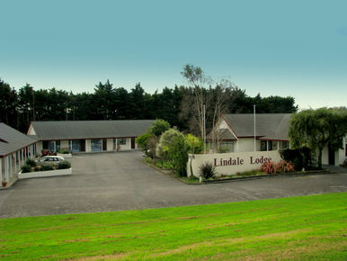 Freehold Going Concern Lodge Motel & Conference Centre for sale located just north of the town of Paraparaumu Kapiti Coast New Zealand 